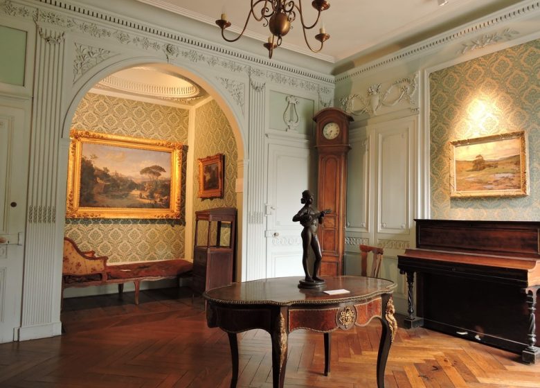 Musée d’Art Hôtel Sarret de Grozon